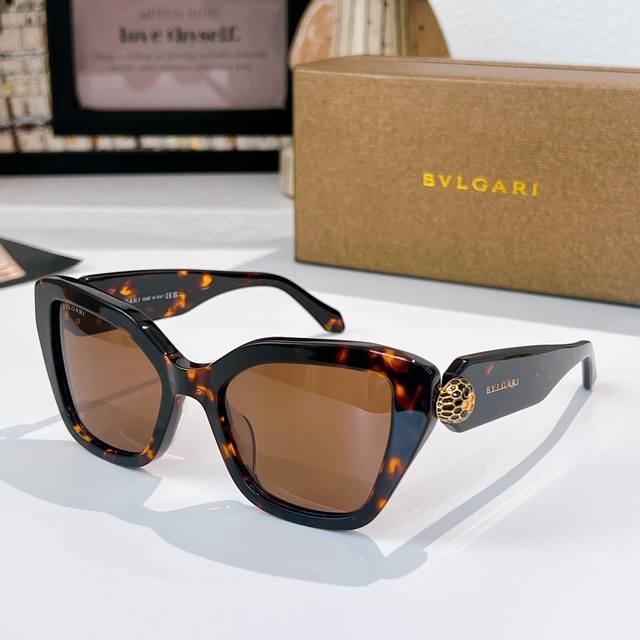 Bvlgar* Model:Bv40033I Size: 52 ports 20-145