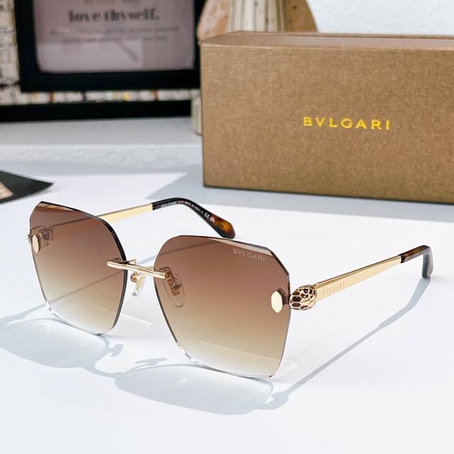 Bvlgar* Mod: Bv40066U Size: 58 ports 15-140