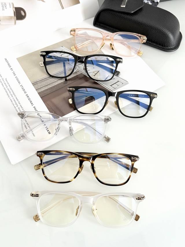 Original custom Chrome Heart plate with new pattern metal totem details exquisit