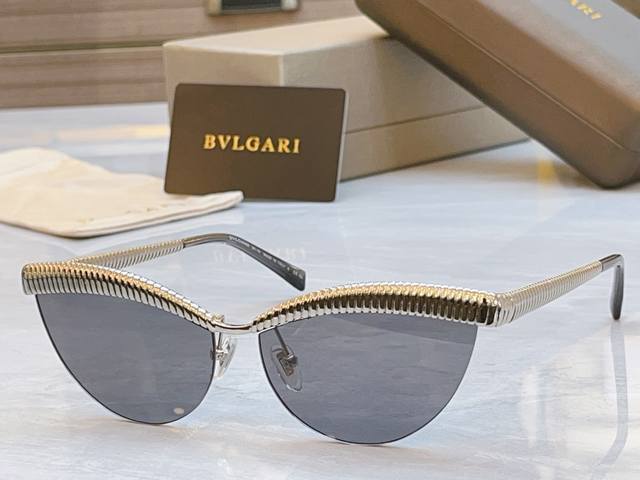 Bvlga* Bulgari new sunglasses, Model: Bv 40056U, Size: 61 12-145