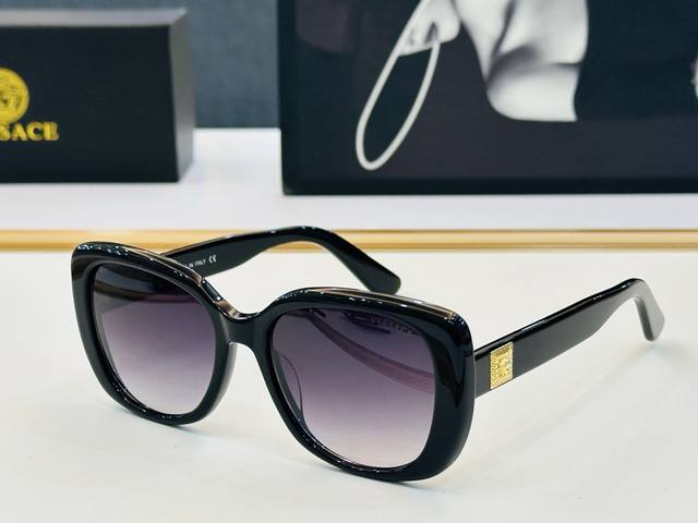 Versacemodel: Ve3468 Size: 54