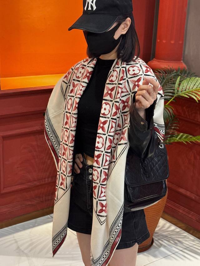 140 Premium Velvet Double-Sided Monochrome Shawl 30% Silk 70% Cashmere 140*140 S