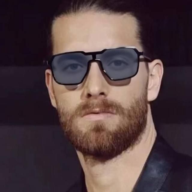 prada Prada 2025 new retro men's metal cyberpunk sunglasses cool personality one