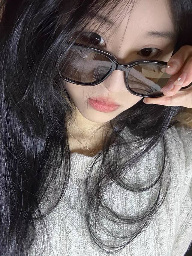 Dior square-frame sunglasses, perfect quality and unique design, suitable for al