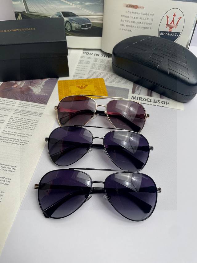New Armani: Original quality polarized sunglasses for men and women. Material:
