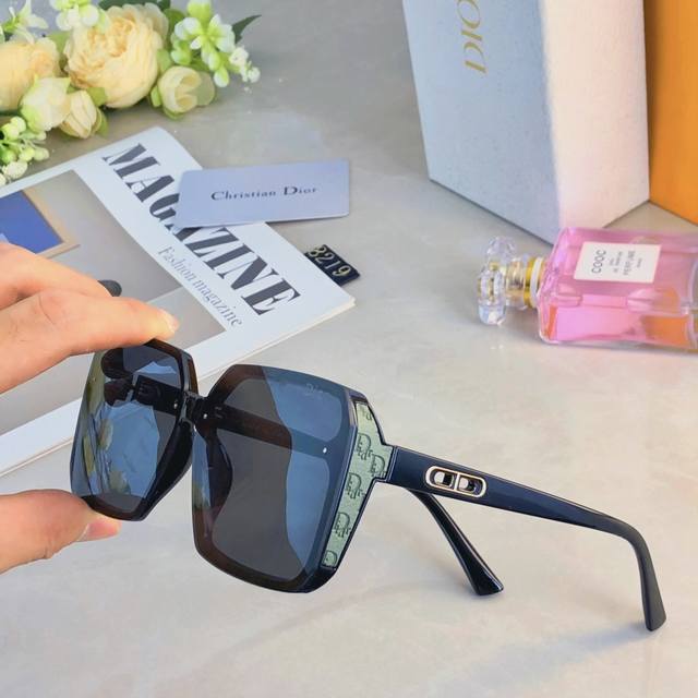 Dio*2025 new light luxury sunglasses classic square frame women's sunglasses ant