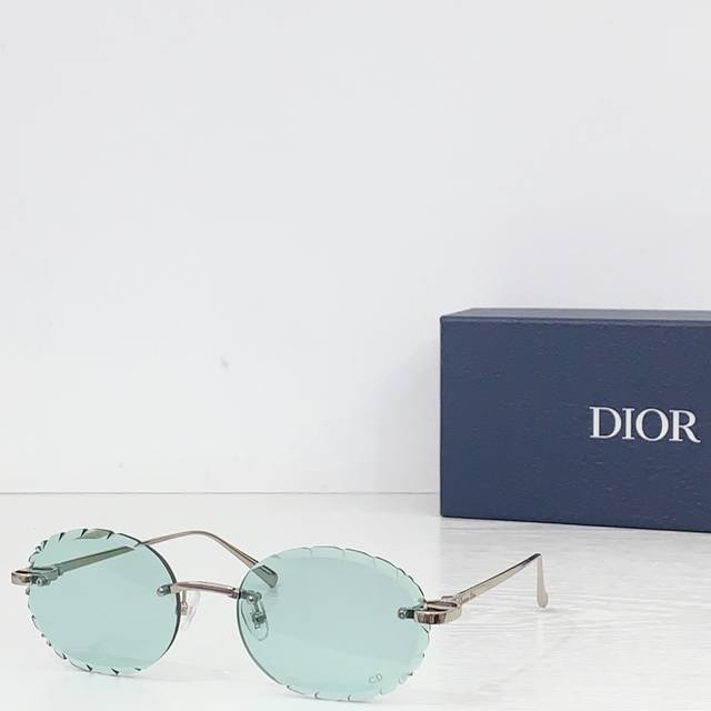 Dior Mod: Dsgta57Ucr Size: 59 ports 20 138