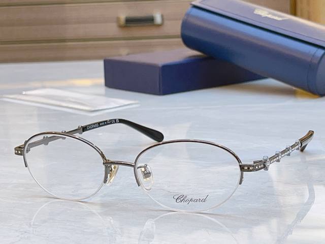 Chopar* Chopard new sunglasses, Model: Vcha51J, Size: 53