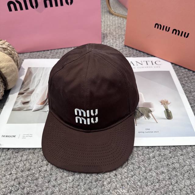 Miumiu original new style baseball cap, authentic mold customization, original w