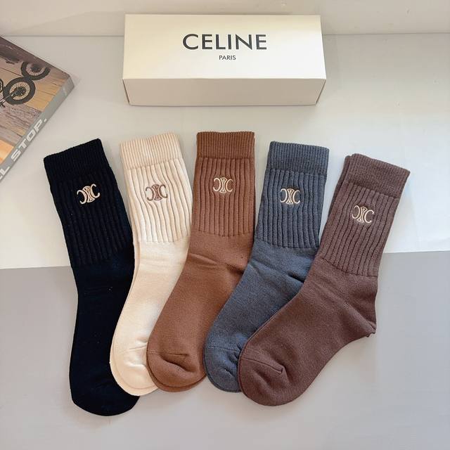 comes with packaging, 5 pairs per box Celine high-end cashmere embroidered stoc