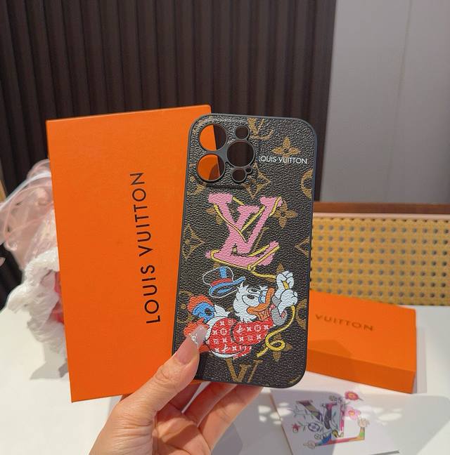 Lv fine hole full cover mobile phone case cartoon pattern Lv full surround edge