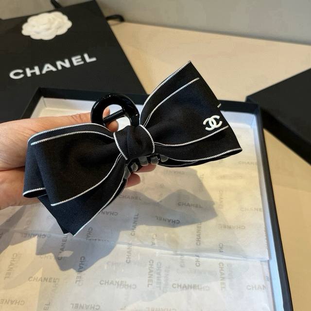 Chanel hairpin