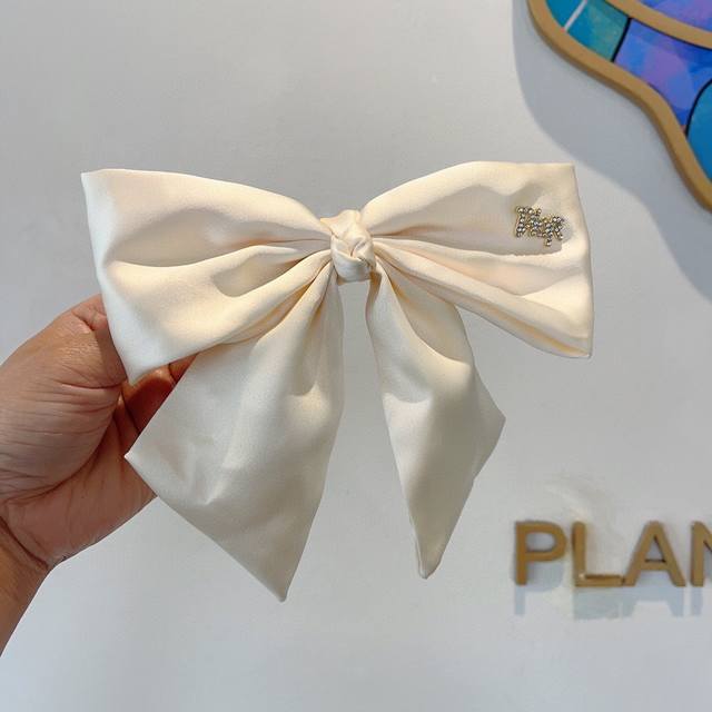 with packaging Dior Dior celebrity-style bow hairpin satin material slingshot c