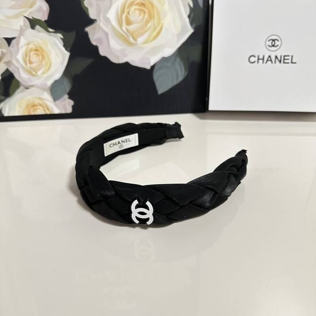 Special counter packaging Chanel Chanel's latest headband Official website same