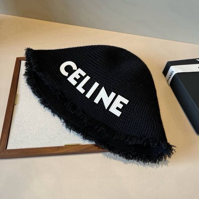 Celine new bucket hat, head circumference 57cm