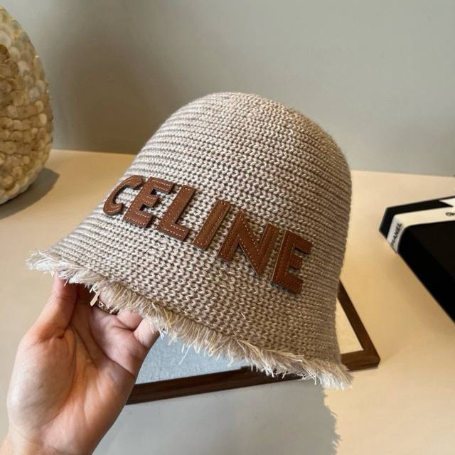 Celine's new bucket hat, head circumference 57cm
