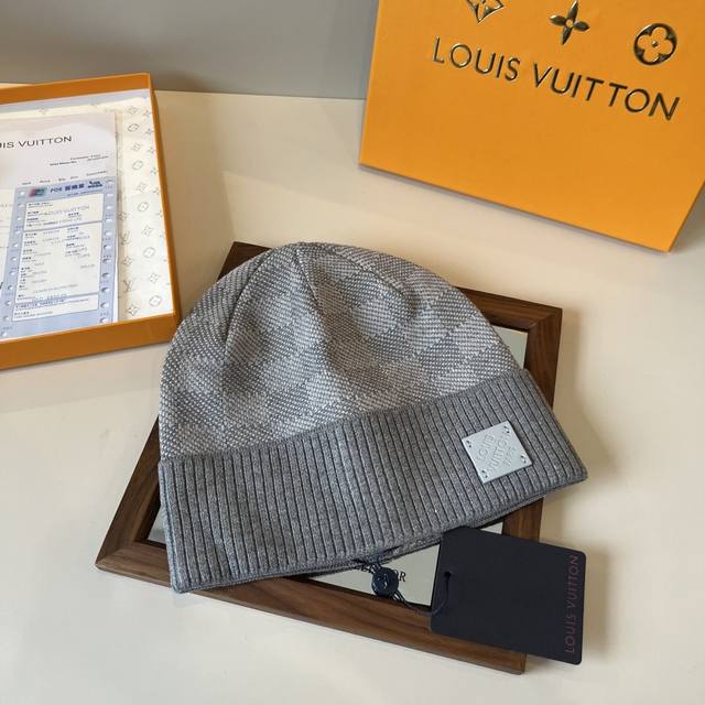 Lv checkerboard men's woolen hat