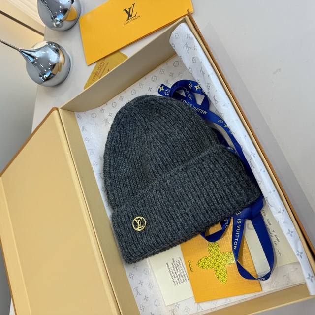 Lv Louis new woolen hat, head circumference 57cm