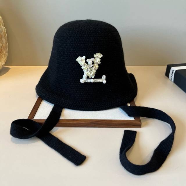 Lv Louis new fisherman hat, head circumference 57cm