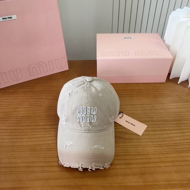 Mium Miu Miu 2025 new baseball cap, a versatile everyday style ~ a must-have for