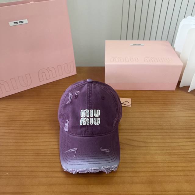 Mium Miu Miu 2025 new baseball cap, a versatile everyday style ~ a must-have for