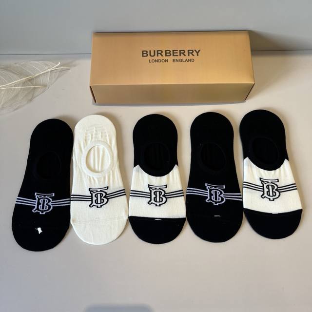 Burberry's new early autumn boat socks, classic style, fashionable and advanced!