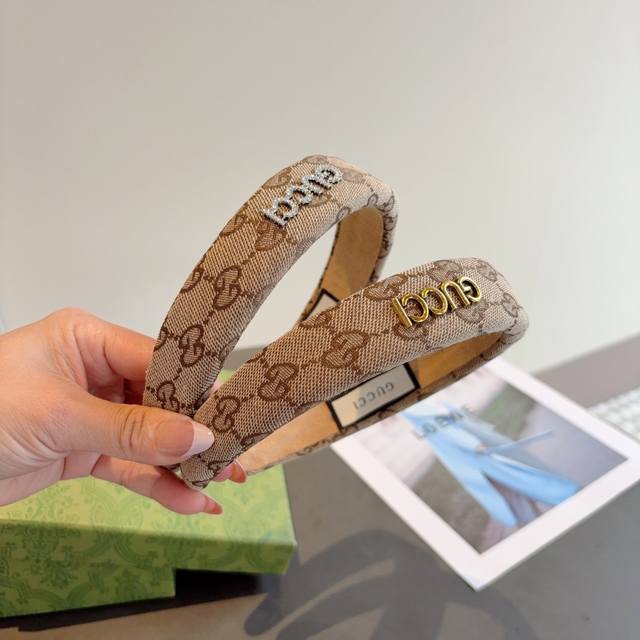 with packaging Gucci official classic new double G headband, a must-have item f