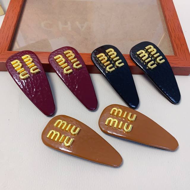 Miumiu Miao Miao Miumiu hair clip new side clip bangs clip Bb clip pressure clip