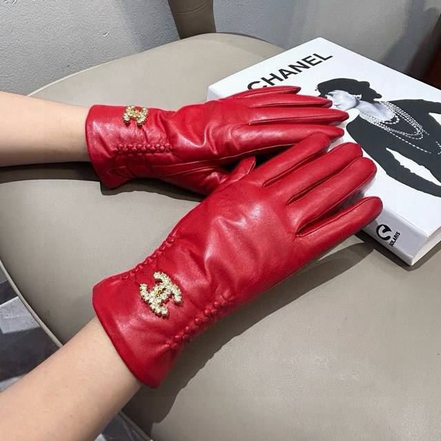 2025 new exclusive touch-screen gloves, Chanel original quality official website