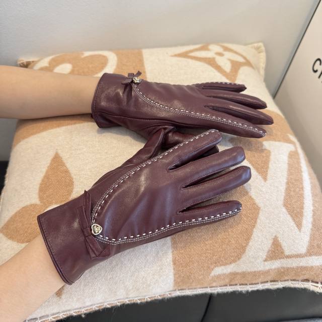 2025 new exclusive touch-screen gloves, Chanel original quality official website