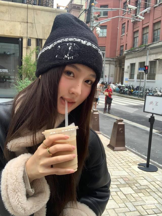 Chanel knitted beanie