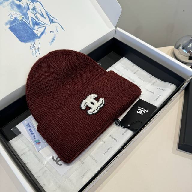 Chanel knitted beanie