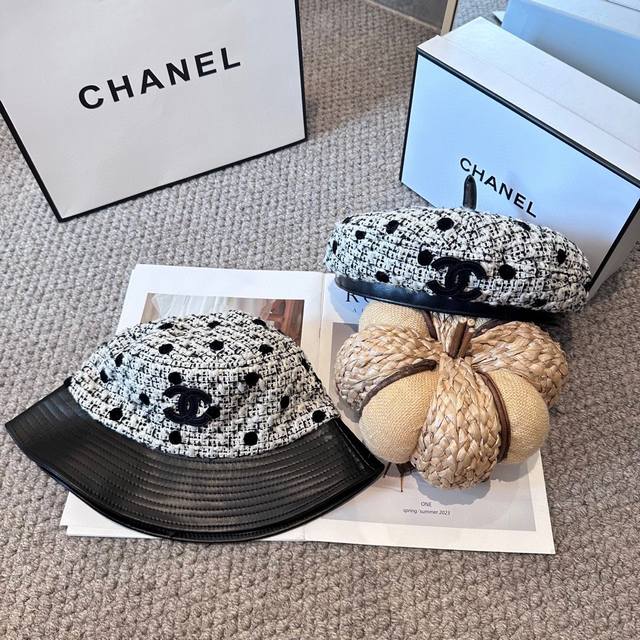 Chanel Chanel's new leather and wool splicing beret for women in autumn and wint