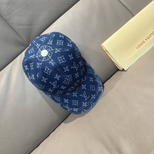 comes with a box bag, Lv Louis Vuitton new original baseball cap, Lv denim jacq