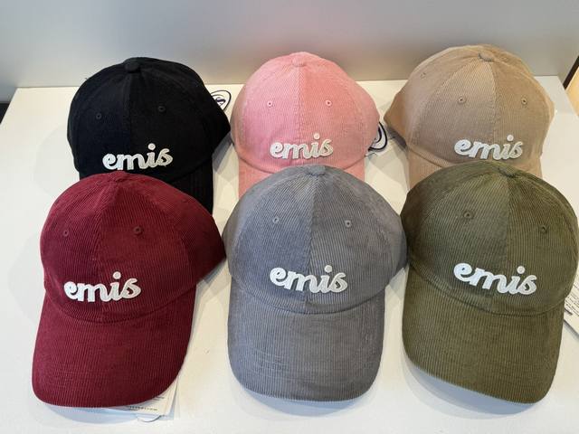 Korean fashion brand Emis new baseball cap, Emis hats really have a kind of mag