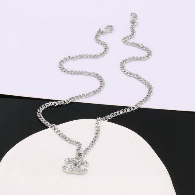 Necklace Chanel Xiaoxiang double C necklace purchasing agent level one to one t