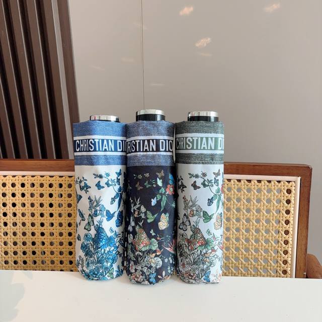 Dior 50% folding umbrella, ultra-light, pocket only 18cm, hot-selling model with