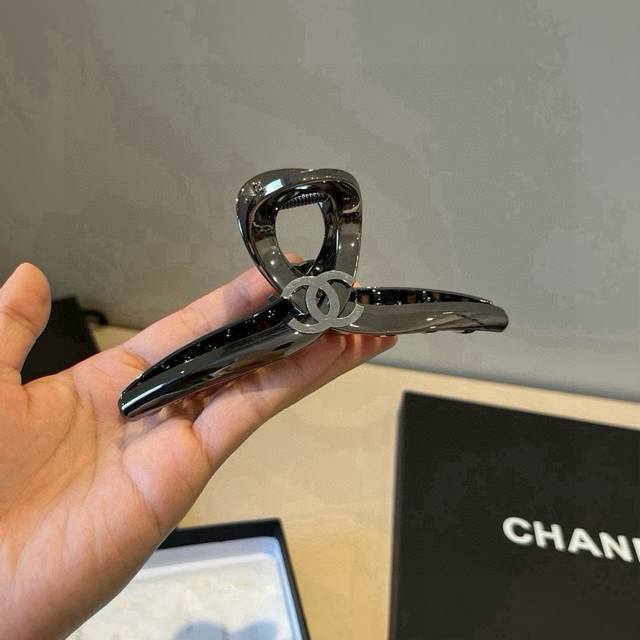 Chanel hairpin