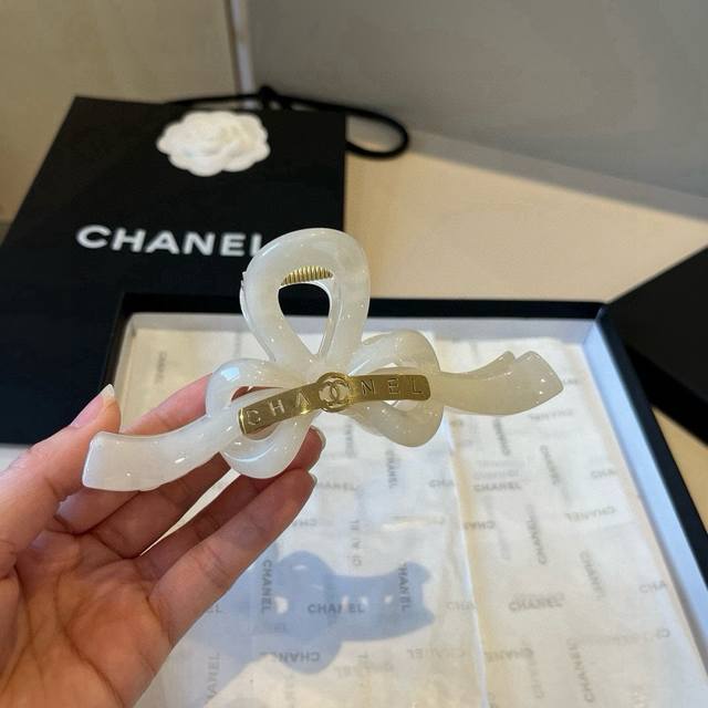Chanel hairpin