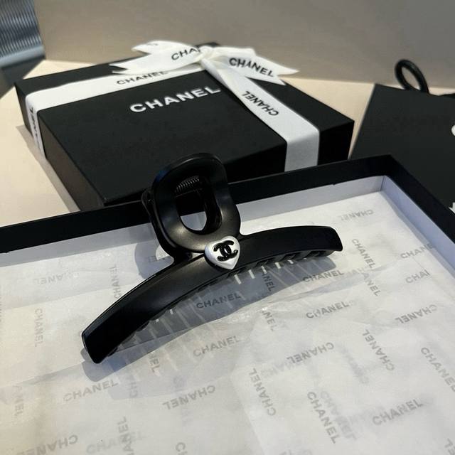 Chanel hairpin
