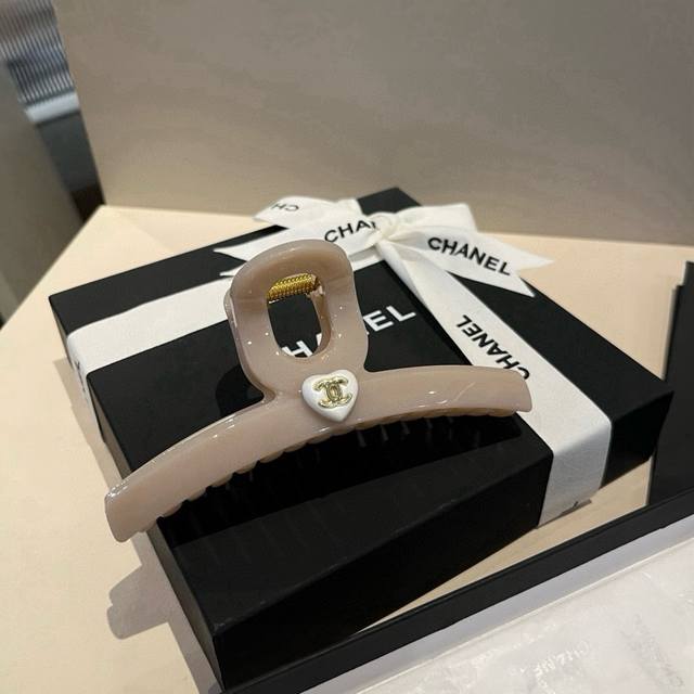 Chanel hairpin