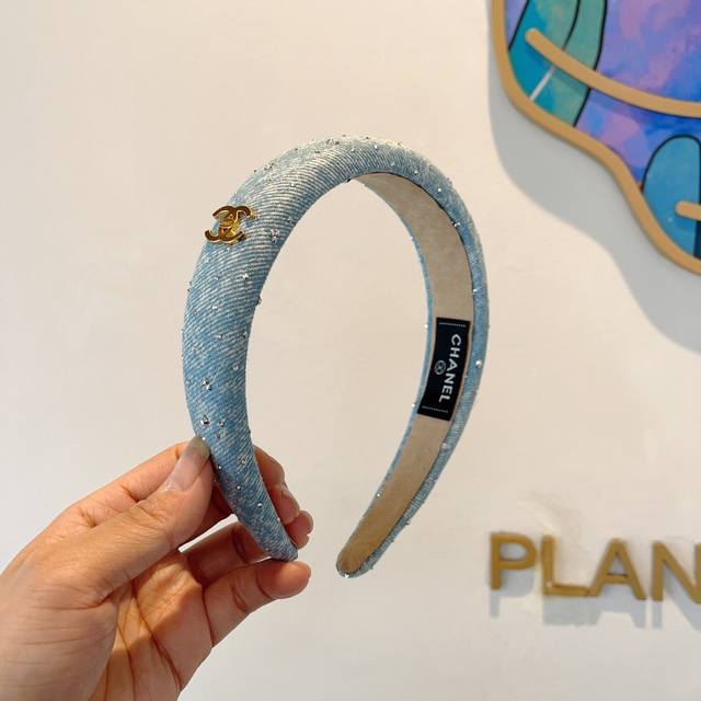 With packagingChanel high-end new denim headband, fashionable headband, the late