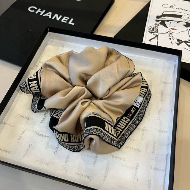 Single Dior new hairband