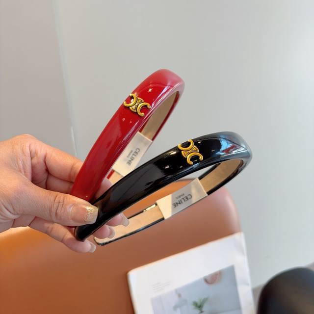 with packaging Celine's new Korean patent leather headband is comfortable and s