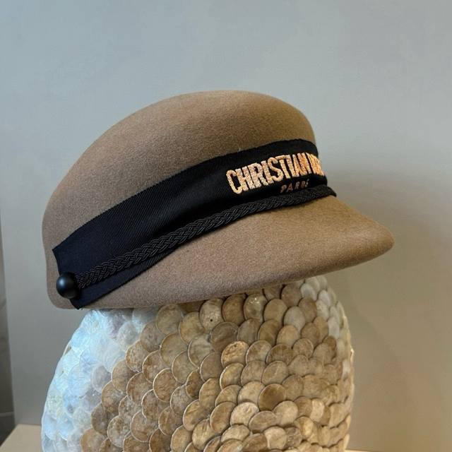 Dior's new wool duckbill military cap, 100% wool fabric, head circumference 57cm