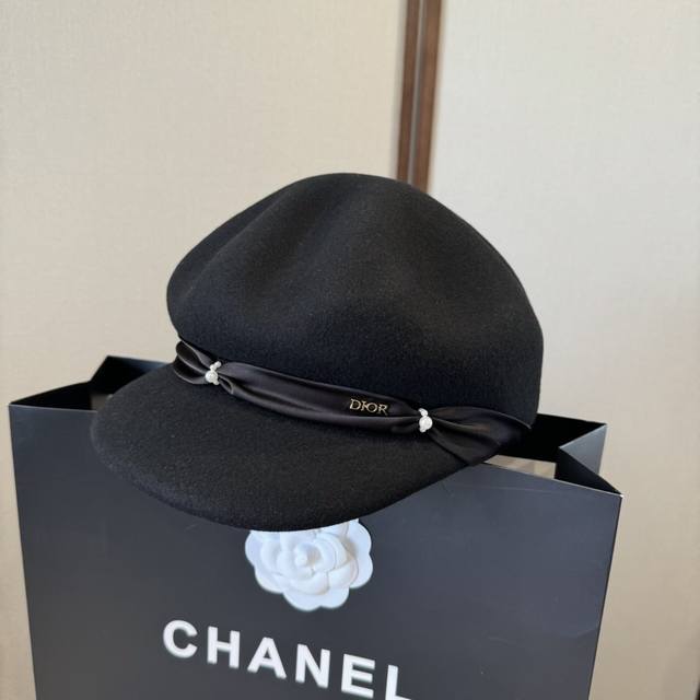 Dior wool peaked cap, washed leather brim, 100% wool, head circumference 57cm