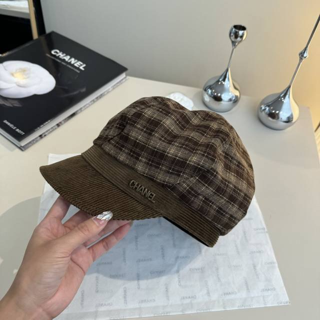 Chanel new duckbill painter hat, autumn and winter style, head circumference 57c