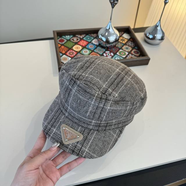 Prada new duckbill military cap, high-end custom made, head circumference 57cm