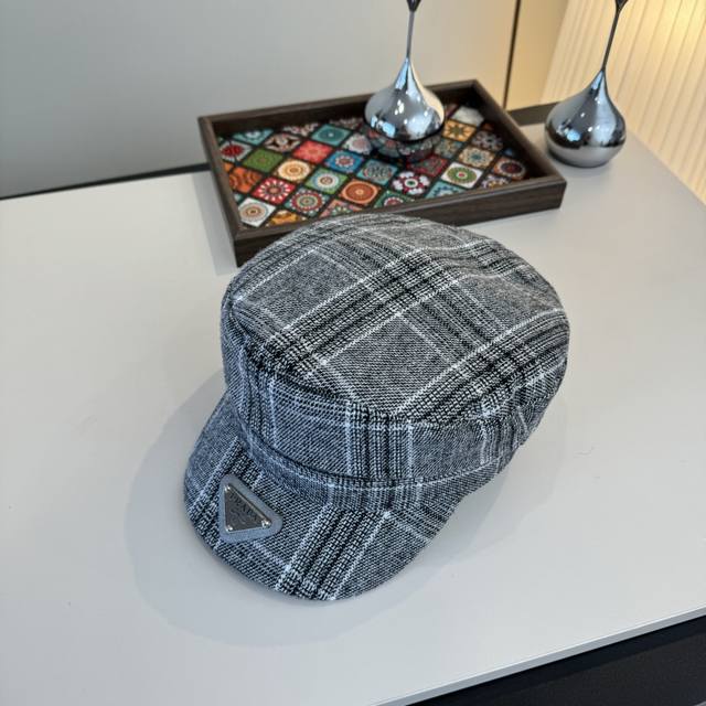 Prada new duckbill military cap, high-end custom made, head circumference 57cm