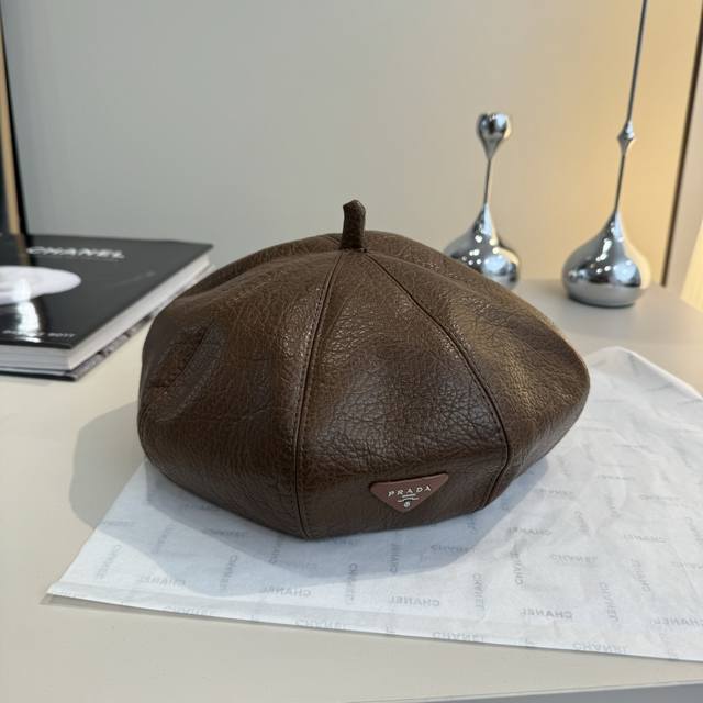 Prada new beret head circumference 57cm